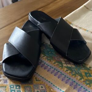 Seychelles Black Crisscross Leather Slide Sandals - Women